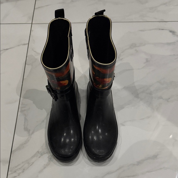 Cougar Shoes - Cougar Black and Red Winter Boots